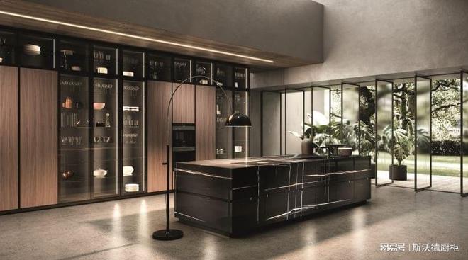 不锈钢橱柜让你开云 开云体育APP在厨房享受更加美好的下厨体验!(图3) 不锈钢橱柜让你开云 开云体育APP在厨房享受更加美好的下厨体验!(图3)