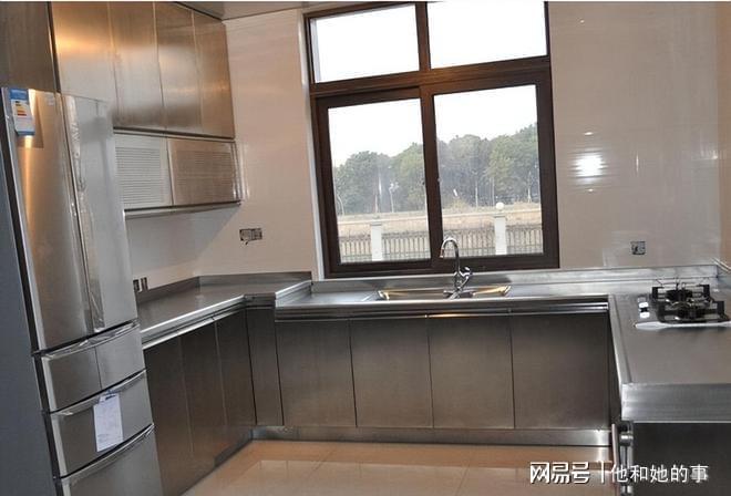 不锈钢橱柜逐渐在家庭中失去地位？原因很简单缺开云 开云体育APP点很明显！(图6)