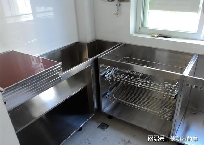 不锈钢橱柜逐渐在家庭中失去地位？原因很简单缺开云 开云体育APP点很明显！(图13)