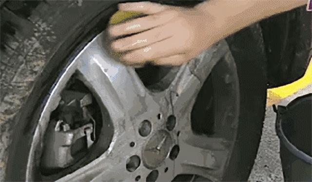 开云 开云体育官网不锈钢锅外面发黑别再用钢丝球刷了用这几个方法试试干净不伤锅(图18)