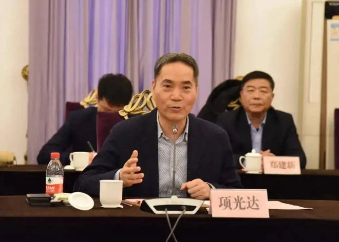 开云 开云体育APP温州富豪项光达不甘于只当工人的命运决心创业打造不锈钢帝国(图1)