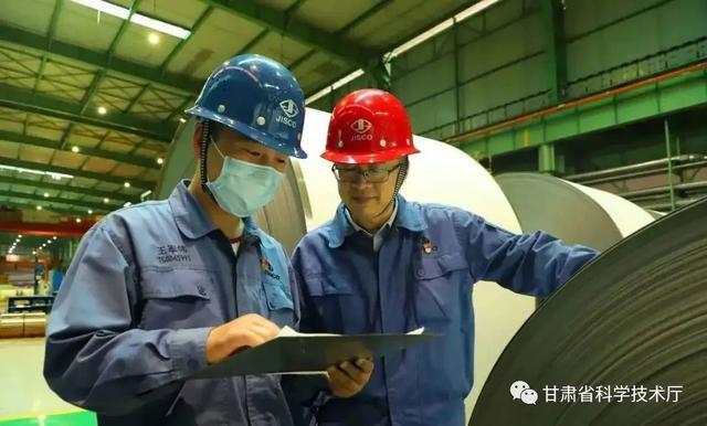 潘吉祥:从不锈钢的“领航人”到省科技开云 开云体育功臣(图3) 潘吉祥:从不锈钢的“领航人”到省科技开云 开云体育功臣(图3)