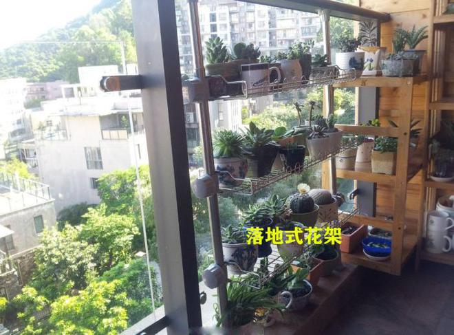 在22层高楼阳台外搭不锈钢花架楼下业主开云体育 开云官网表示很心慌必须拆除！(图5)