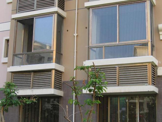 开云体育 开云平台安装防盗窗时为何要多加2根不锈钢管？少装一个都不放心！(图8)