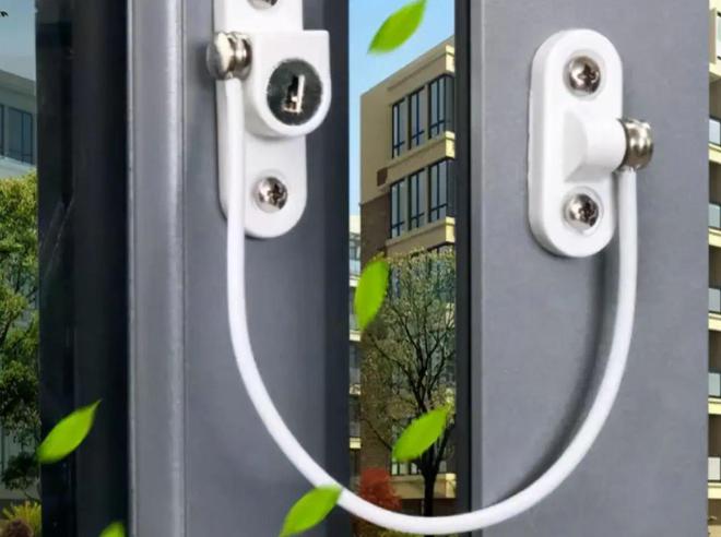 开云 开云体育别再装“鸟笼式”防盗窗我家窗户带根铁绳邻居夸:更安全!(图6) 开云 开云体育别再装“鸟笼式”防盗窗我家窗户带根铁绳邻居夸:更安全!(图6)