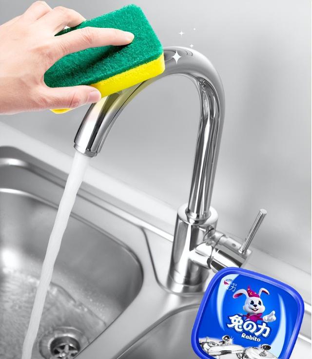 开云 开云体育不锈钢厨具顽固污渍如何去除？别再用钢丝球了教你2个小妙招让厨具焕然一新(图15)