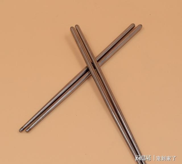 哪种筷子更适合长期使用？为了开云体育 开云官网自己和家人的健康一定要弄清楚(图3)