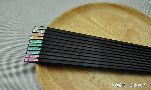 哪种筷子更适合长期使用？为了开云体育 开云官网自己和家人的健康一定要弄清楚(图15)