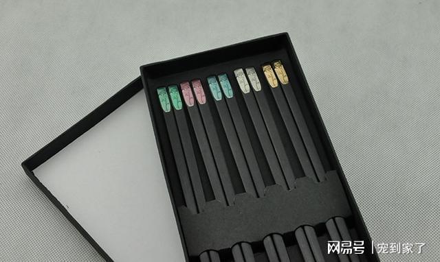 哪种筷子更适合长期使用？为了开云体育 开云官网自己和家人的健康一定要弄清楚(图16)