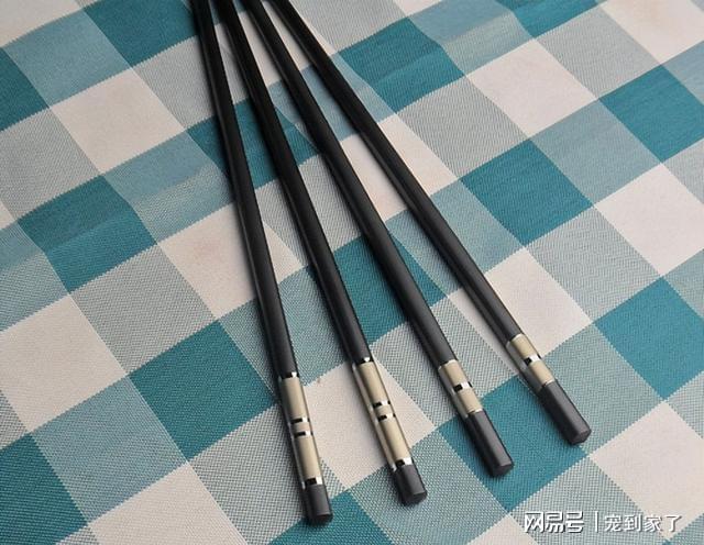 哪种筷子更适合长期使用？为了开云体育 开云官网自己和家人的健康一定要弄清楚(图17)