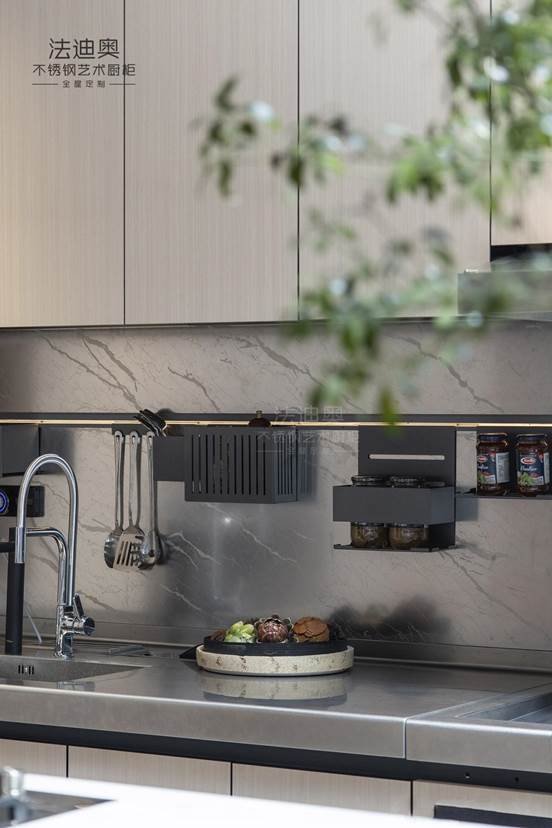 定制行业内开云体育 开云官网卷加剧法迪奥浅谈不锈钢定制的差异化突围之道(图5) 定制行业内开云体育 开云官网卷加剧法迪奥浅谈不锈钢定制的差异化突围之道(图5)