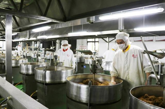 开云 开云体育官网江苏响水:“四大产业”挺起工业强县脊梁(图3) 开云 开云体育官网江苏响水:“四大产业”挺起工业强县脊梁(图3)