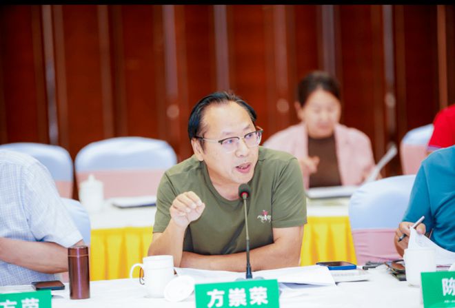 开云体育 Kaiyun.com 官网入口标准领跑 行业垂范 “无醛人造板及其制品”团体标准研讨会在世友隆重召开(图3)