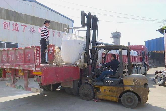 有序复工复产武汉生辉金属制品公司产能达到之前80%开云 开云体育官网(图1) 有序复工复产武汉生辉金属制品公司产能达到之前80%开云 开云体育官网(图1)