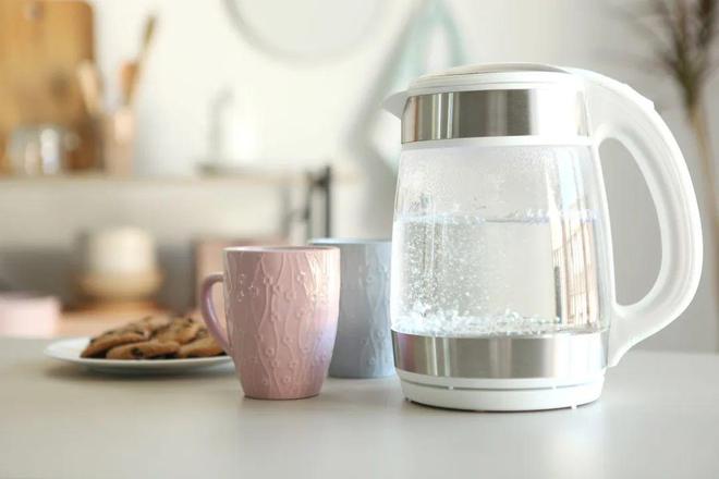 天天喝电热水壶烧的水损伤神经还易致癌？开云APP 开云官网入口(图7)