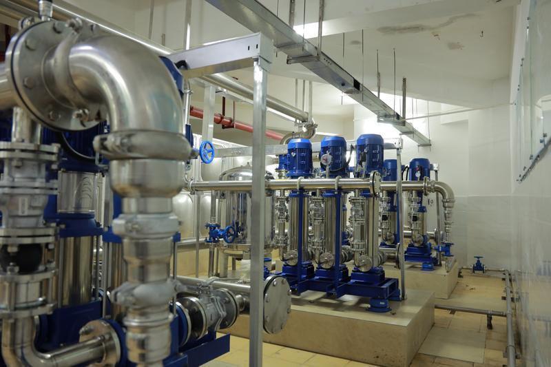 开云体育 Kaiyun.com 官网入口中山小区二次供水改造工程进展如何?记者现场探访→(图2) 开云体育 Kaiyun.com 官网入口中山小区二次供水改造工程进展如何?记者现场探访→(图2)