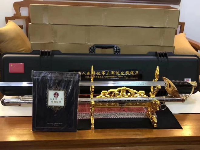天下第一刀陆海空三军仪仗队指挥刀开云 开云体育官网(图8)