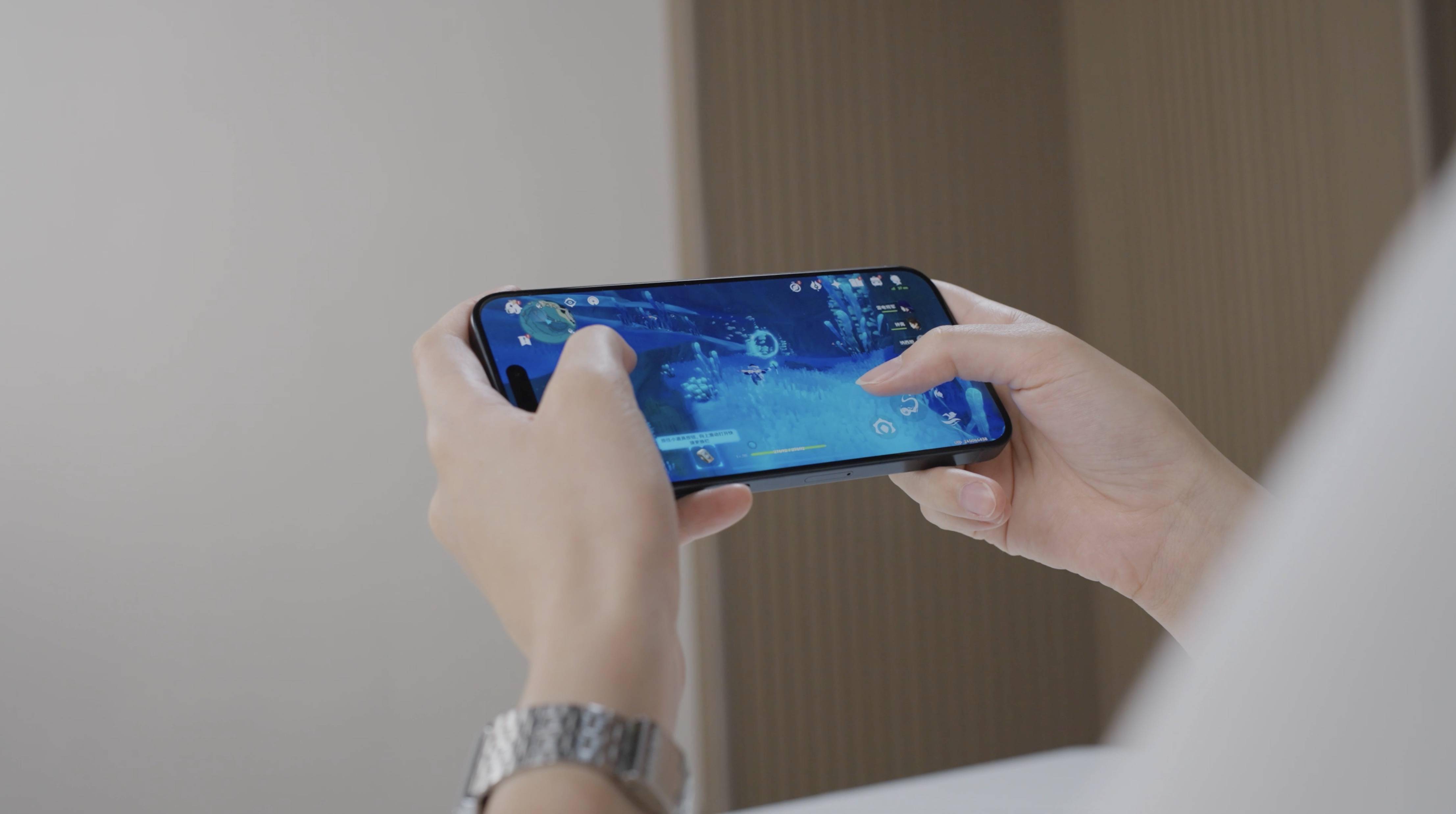 iP开云 开云体育官网hone 15 Pro 系列全面测评：苹果没告诉你的细节竟然这么多？(图16)