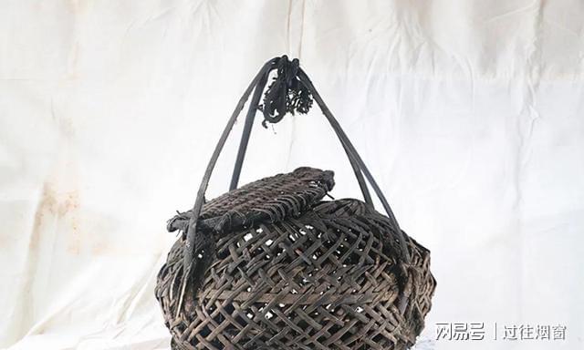 开云APP 开云官网入口11种家用老物件80年代家家必备如今很难见了每一种都是回忆(图1)