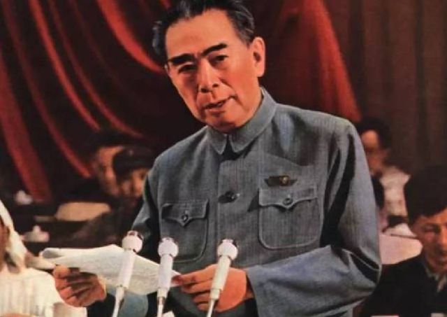 开云APP 开云官网入口周总理遗物：一个黑皮夹子一张珍藏34年的照片是一生难言的痛(图6)