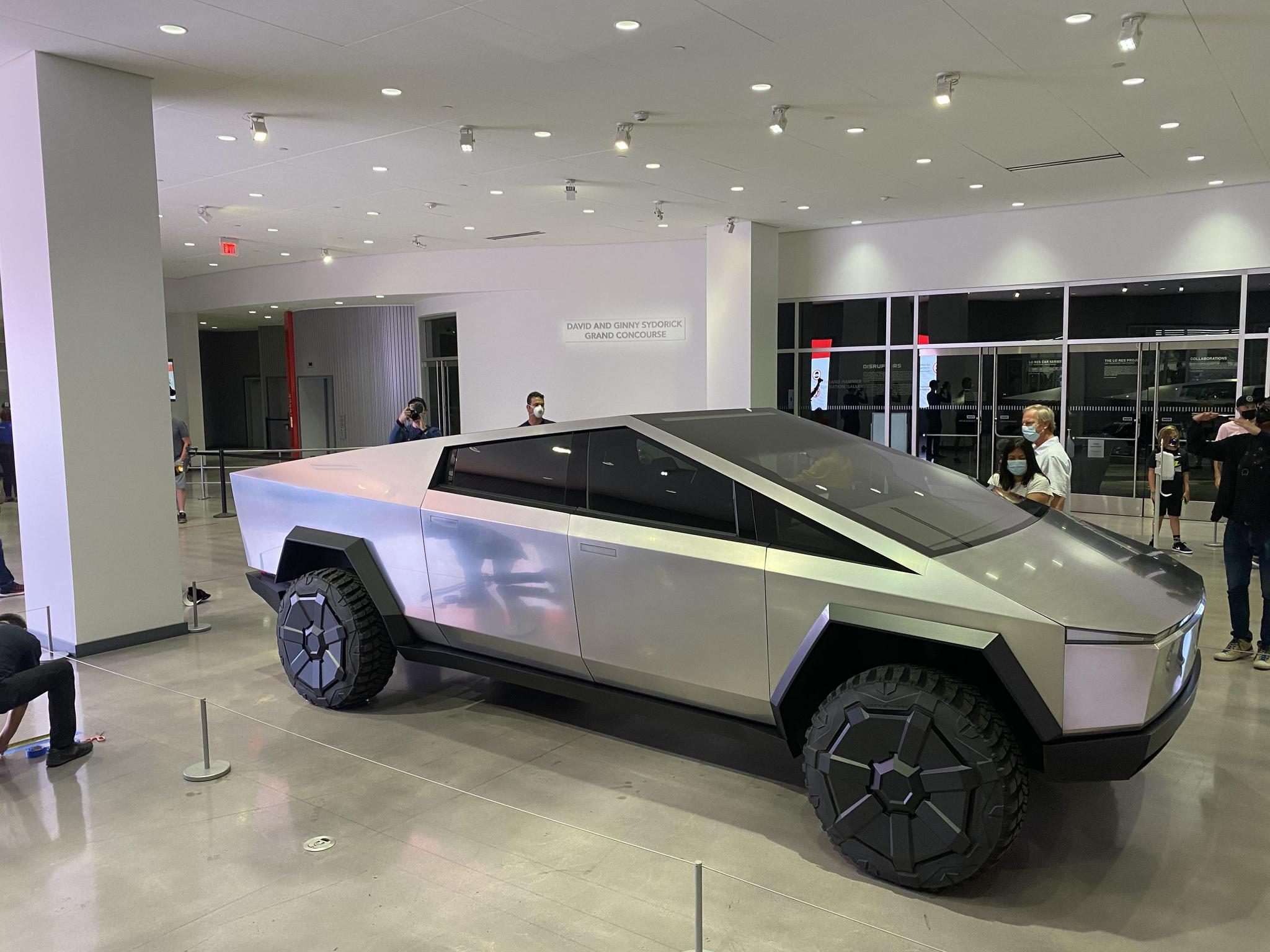 特斯拉CybertrucKaiyun 开云体育k的交付一再延期为何难产？(图1)